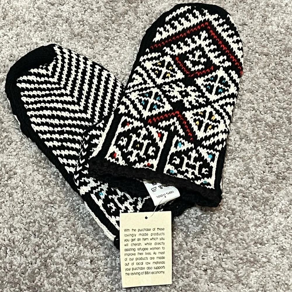 BH CRAFTS Slipper Socks that travel the globe -   Buy with Purpose